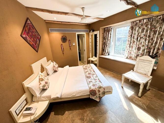 Corporate - Near Airport Apartment